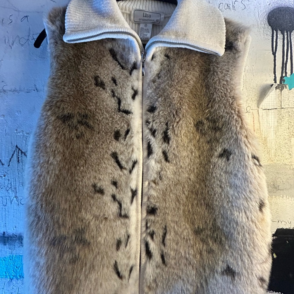 Lisa Faux Fur Vest in Brown and Cream